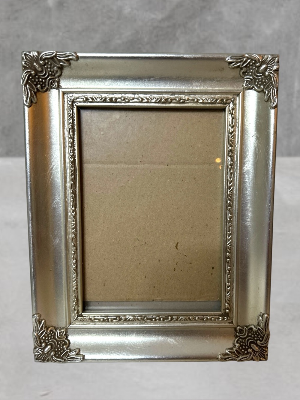 ORNATE SILVER GILT WOOD PICTURE FRAME FITS 5X7